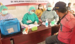 Vaksinasi massal Covid-19 untuk masayrakat di Kabupaten Mura.