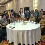 HADIRI : Gubernur Kalteng, Sugianto Sabran ketika mengikuti Rapat Koordinasi (Rakor) Pimpinan Kementerian/Lembaga Program Pemberantasan Korupsi Pemerintah Daerah dan Peluncuran Monitoring Center Prevention (MCP) Tahun 2023, bertempat di The-Ritz Carlton Jakarta, Selasa (21/3/2023). (foto:ist)