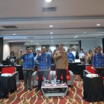 17072023102047_2 BIMTEK: Asisten Bidang Administrasi Umum, Sri Suwanto saat membuka secara resmi Bimbingan Teknis Platform Digital Kemitraan bagi Komunitas Informasi Masyarakat (KIM), di Hotel Neo Palangka Raya, Senin (17/7/2023). (foto:ard)