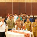 BAHAS DTKS: Sekda Kalteng, Nuryakin Buka Rakor dan Bimtek PSM Bahas DTKS, di Swiss Bell Hotel, Senin (23/10/2023). (foto:MMC)