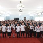 08112023110836_2 PENUTUPAN : Asisten Bidang Administrasi Umum Sekretariat Daerah Provinsi Kalimantan Tengah (Setda Kalteng), Sri Suwanto mewakili Gubernur Kalteng menutup secara resmi Pelatihan Kepemimpinan Administrator Gelombang II Angkatan IV, V, VI, dan VII Prov. Kalteng Tahun 2023, bertempat di Aula BPSDM Prov. Kalteng, Rabu (8/11/2023). (foto:mmc)