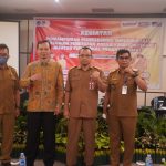 14112023105809_2 IMPLEMENTASI : Asisten Bidang Administrasi Umum Sekretariat Daerah Provinsi Kalimantan Tengah (Kalteng), Sri Suwanto bersama Kadiskominfo Santik Kalteng, Agus Siswadi menghadiri acara Pendampingan Penyelesaian Implementasi Penyesuaian Penetapan Angka Kredit Integrasi Jabatan Fungsional Pranata Hubungan Masyarakat (Humas) melalui Sistem Informasi Manajemen Pranata Humas yang Profesional dan Inovatif (Simphoni), di Hotel Neo Palangka Raya, Selasa (14/11/2023). (FOTO:ardi)