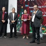 PERAYAAN NATAL : Plh. Asisten Bidang Pemerintahan dan Kesejahteraan Rakyat (Pemkesra) Setda Prov. Kalteng,Herson B Aden menghadiri Perayaan Natal Keluarga Besar Rimbawan Tahun 2023, yang diselengarakan oleh Dinas Kehutanan Provinsi Kalimantan Tengah, bertempat Gedung Sangkuwong, Jl. Diponegoro Palangka Raya, Kamis (7/12/2023) malam. (foto:mmc)