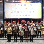 Foto bersama setelah acara penyerahan penghargaan GI BEI 2024 (Foto : Rilis BEI Kalteng)