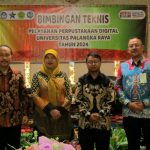 Foto bersama dalam kegiatan bimtek di Hotel Aurila, Kota Palangka Raya (Foto : Humas Universitas Palangka Raya)