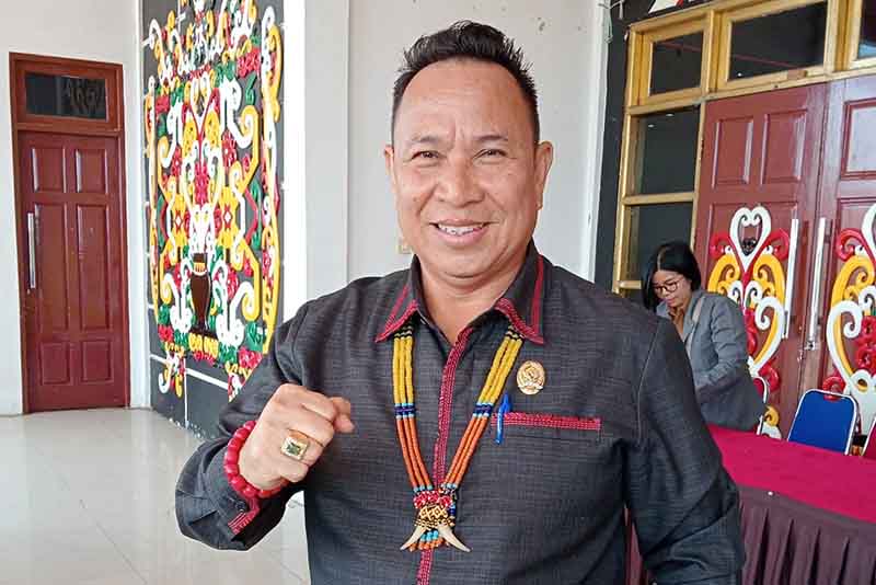 HADIR: Ketua DPRD Murung Raya, Dr Doni SP MSi usai mengikuti kegiatan Musrenbang RKPD TA 2025 di GPU Tira Tangka Balang, Senin (18/3/2024). (foto:ist)