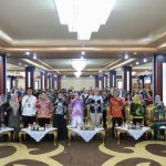 KEGIATAN : Ketua Dewan Kerajinan Nasional Daerah (Dekranasda) Provinsi Kalimantan Tengah (Kalteng), Ivo Sugianto Sabran membuka secara resmi  kegiatan Peningkatan Desain Kriya dan Wastra Kalteng, di Aula Jayang Tingang (AJT) Kantor Gubernur Kalteng, Kamis (31/10/2024). (foto:mmc)