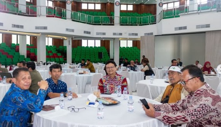 Wakil Rektor Bidang Kemahasiswaan dan Alumni UPR, Wijanarka, S.T., M.T. menghadiri sarasehan yang merupakan bagian dari rangkaian KMI Expo XV (Foto : Ist)