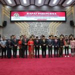 Wakil Gubernur Kalimantan Tengah (Kalteng), H. Edy Pratowo menghadiri Rapat Paripurna Pengucapan Sumpah/Janji Pengganti Antarwaktu (PAW) dan Peresmian Pengangkatan Anggota DPRD Prov. Kalteng Masa Jabatan Tahun 2024 – 2029, bertempat di Ruang Rapat Paripurna Lt. III Kantor DPRD Prov. Kalteng, Senin (20/01/2025).