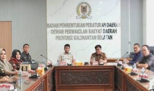 KUNJUNGAN KERJA : Jajaran Komisi IV DPRD Kapuas saat kunker DPRD Provinsi Kalsel. (foto:ist)