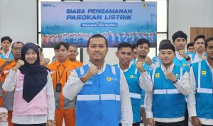 Manager PLN UPT Palangkaraya, Bayu Putra Andrianto beserta jajaran.