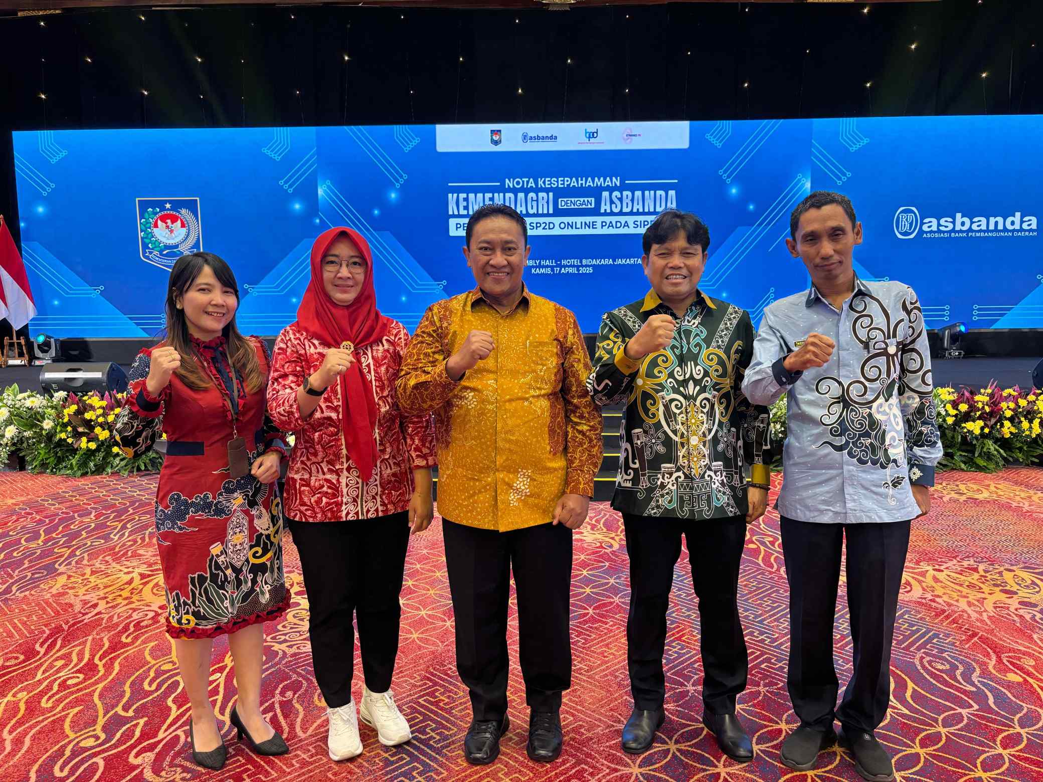 HADIRI : Wakil Gubernur Kalimantan Tengah, H. Edy Pratowo, menghadiri peluncuran Sistem Penerbitan Surat Perintah Pencairan Dana (SP2D) Online melalui Sistem Informasi Pemerintahan Daerah Republik Indonesia (SIPD-RI), yang diselenggarakan di Hotel Bidakara, Jakarta, Kamis (17/4/2025). (foto:ist)