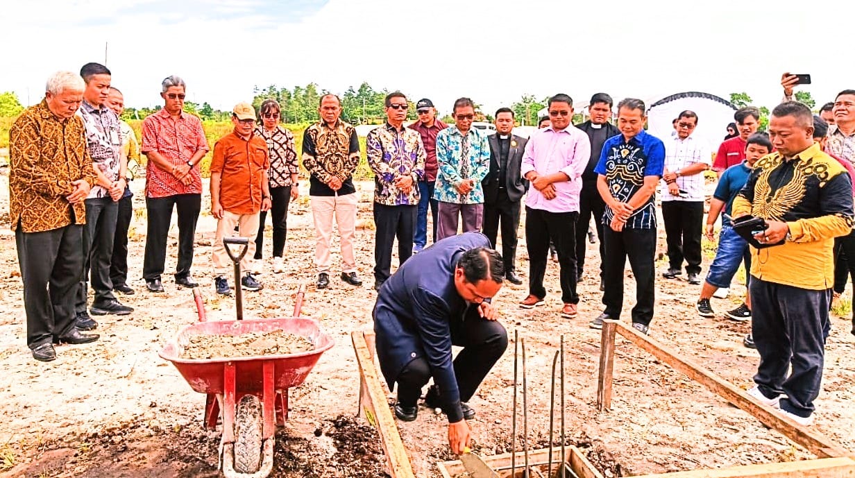 Suasana peletakan batu pertama Bagas Bahalap Residence (Foto : Ist)