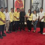 Ketua DPRD Provinsi Kalteng, Arton S Dohong saat menerima kunjungan Peradah Kalteng di ruang kerjanya (Foto : Ist)