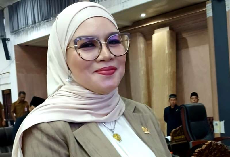 Juru bicara F-KIR DPRD Barito Utara, Sri Neni Trianawati (Foto : Ist)
