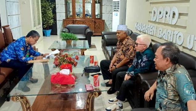 DPRD HSU Kalsel saat melakukan kunjungan kerja ke DPRD Kabupaten Barito Utara (Foto : Ist)