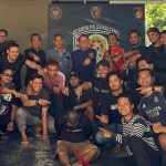 PENANGKAPAN : Plh Kapolresta Banjarmasin, Kombes Timbul Siregar (Tengah Berdiri) usai pimpin pengangkapan pelaku kasus pembunuhan.